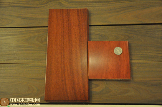 好美家地板精钢面系列香二翅豆测评：耐磨测试